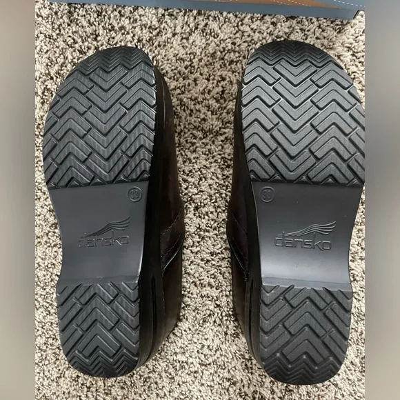 Dansko antique brown. Women’s size 37. New in box - Picture 5 of 5